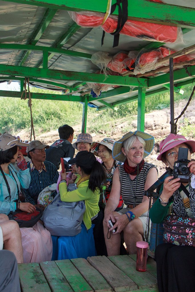 06-Ferry to Inwa.jpg